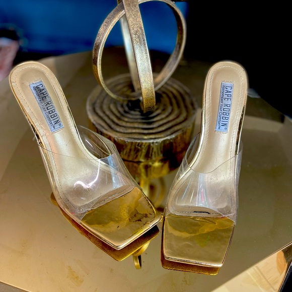 SOLD OUT - Picture 4 of 4